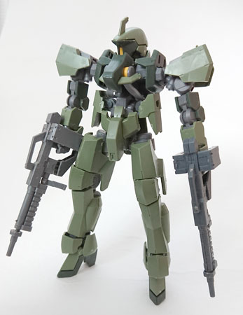 グレイズを素組みした状態